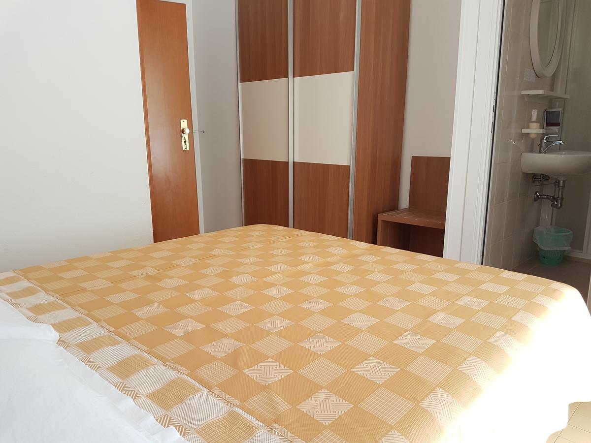 Hotel La Falena 切尔维亚 外观 照片